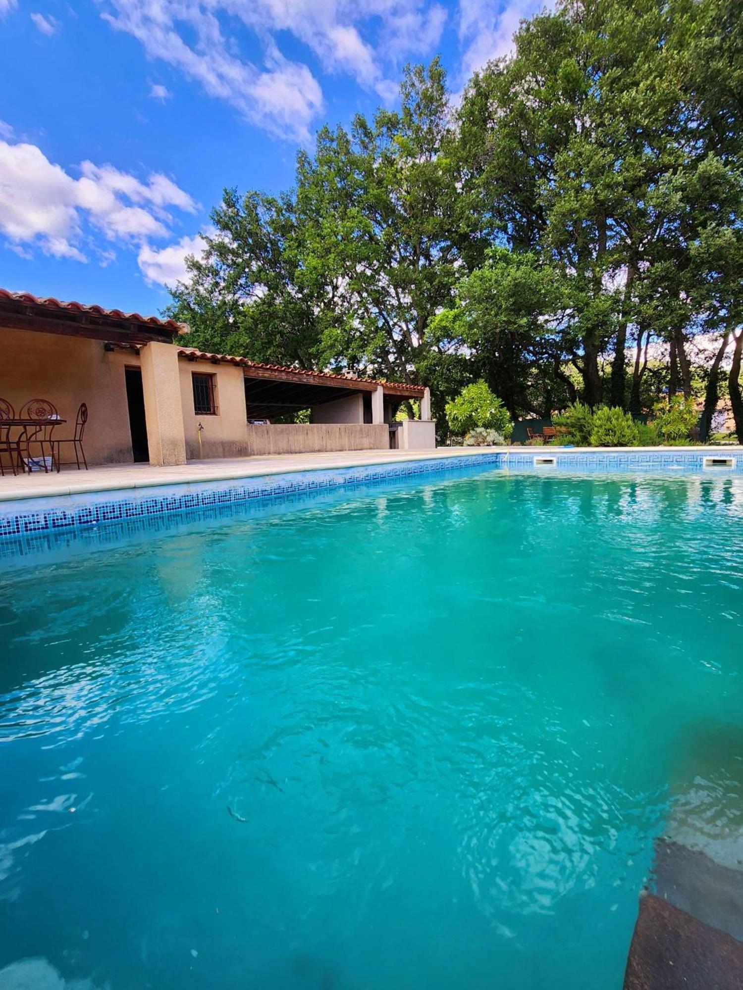 Le Clos Renaissance Oppède Extérieur photo