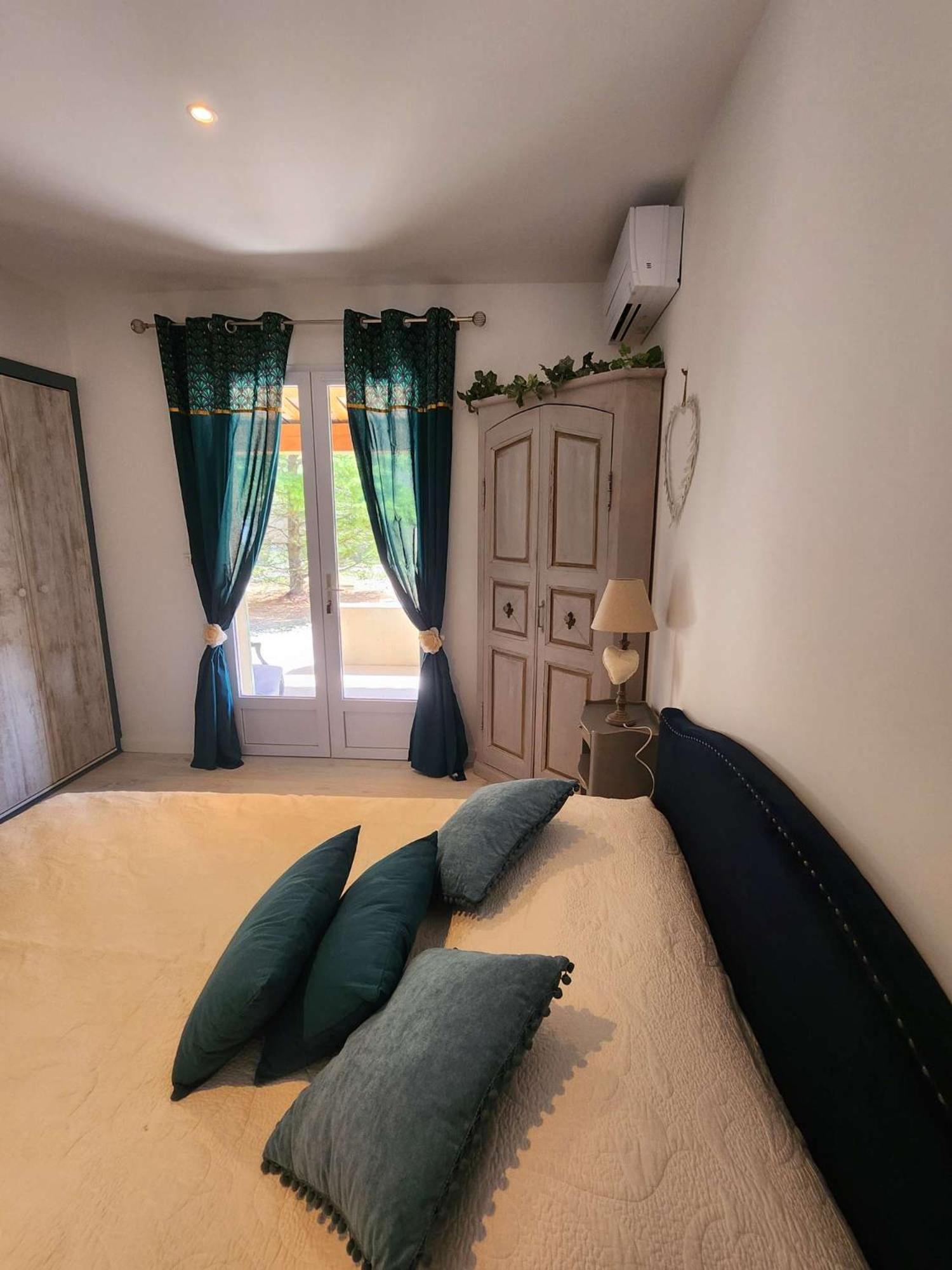 Le Clos Renaissance Oppède Extérieur photo
