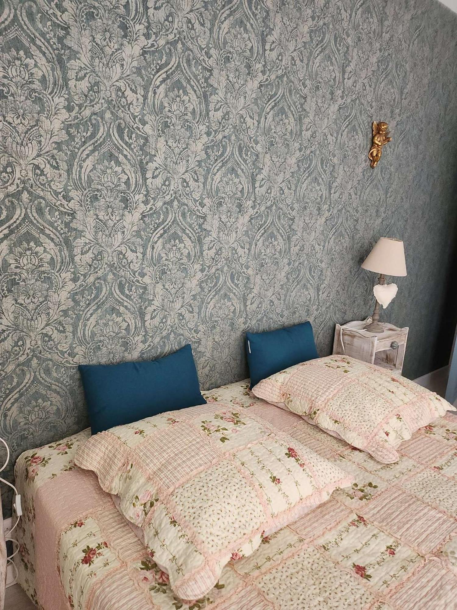 Le Clos Renaissance Oppède Extérieur photo